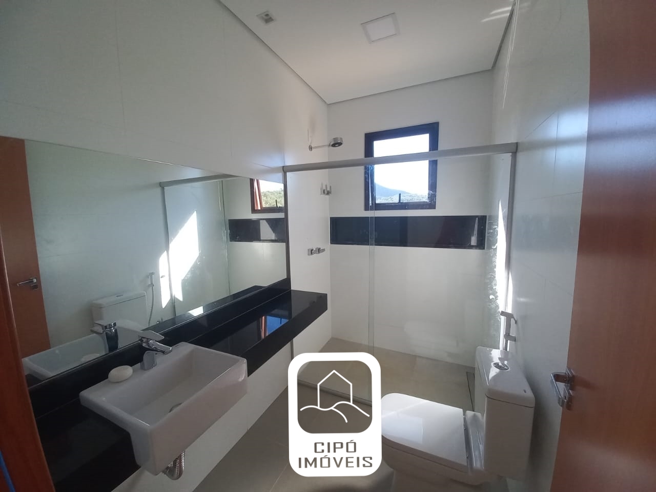 WhatsApp Image 2023-05-18 at 15.02.05.jpeg