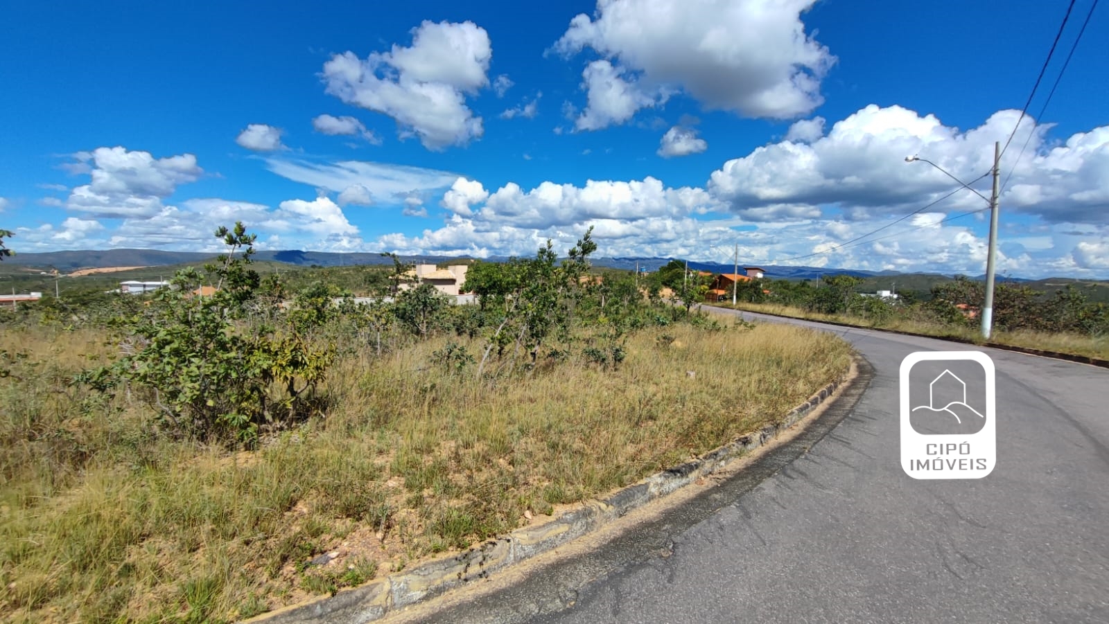 WhatsApp Image 2023-03-20 at 13.58.16 (2).jpeg