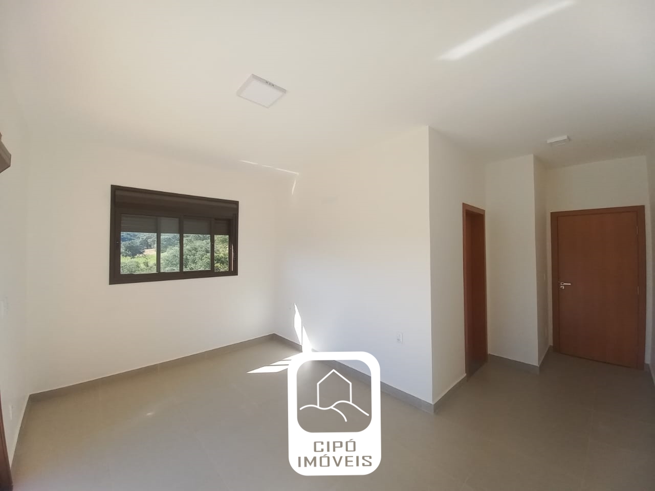 WhatsApp Image 2023-05-18 at 15.01.50.jpeg