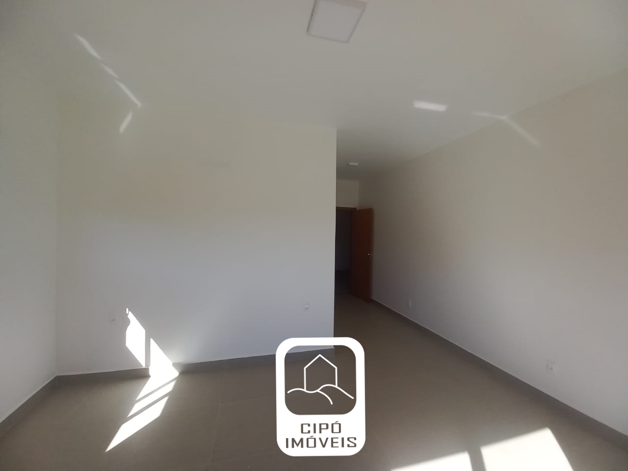 WhatsApp Image 2023-05-18 at 15.01.50 (1).jpeg